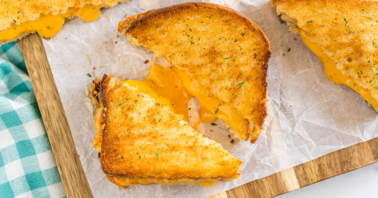 grilled-cheese-in-air-fryer